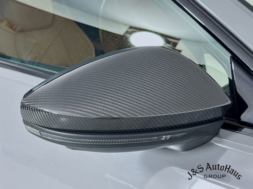 Used 2022 Audi RS 6 w/ Carbon Optic Package AWD/4WD image 43