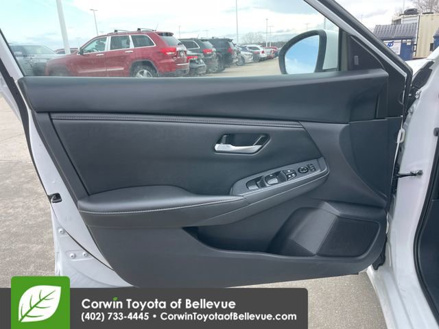 Used 2025 Nissan Sentra SV FWD image 18