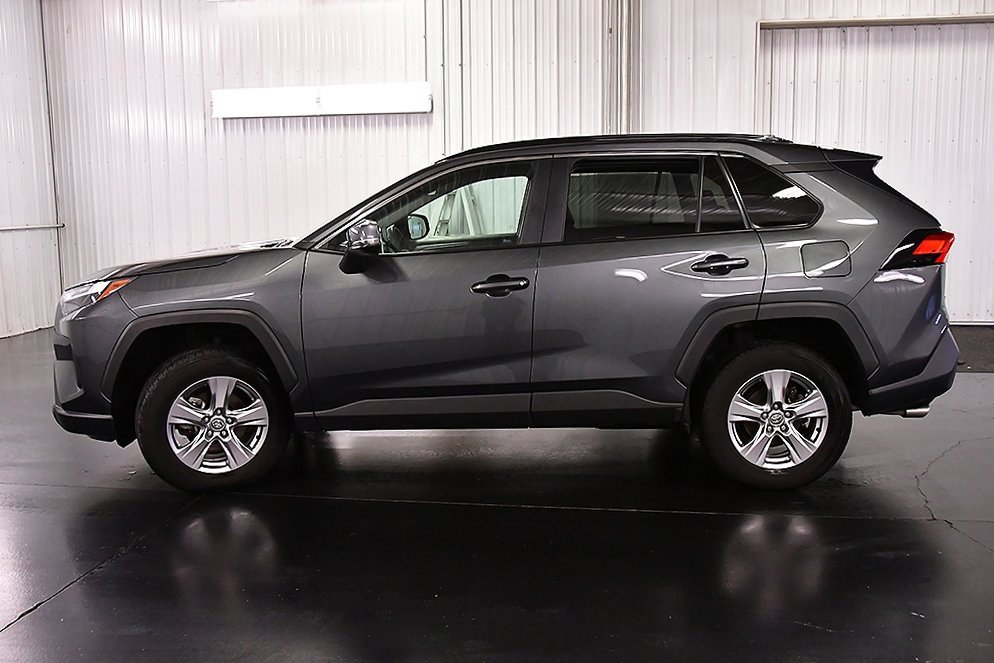 Used 2024 Toyota RAV4 XLE image 4