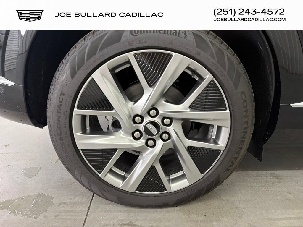 New 2027 Cadillac Optiq Luxury AWD/4WD image 10