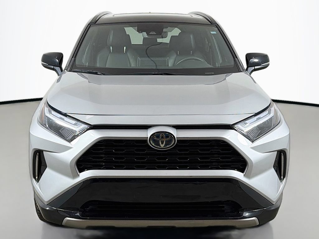 Used 2022 Toyota RAV4 XSE w/ XSE Grade Weather Package AWD/4WD image 14