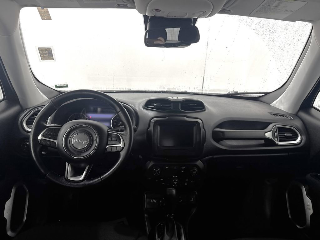 Used 2021 Jeep Renegade Latitude w/ Convenience Group image 2