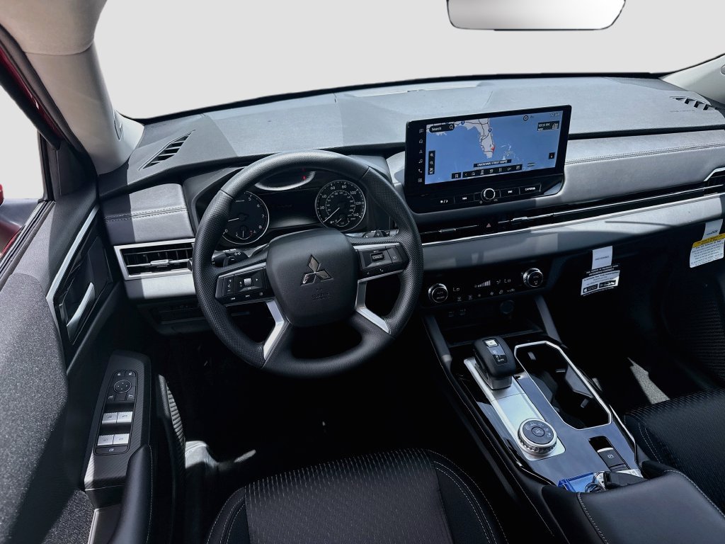New 2026 Mitsubishi Outlander ES FWD image 22