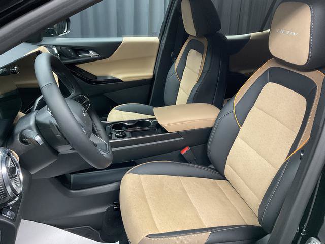 New 2026 Chevrolet Equinox ACTIV AWD/4WD image 14