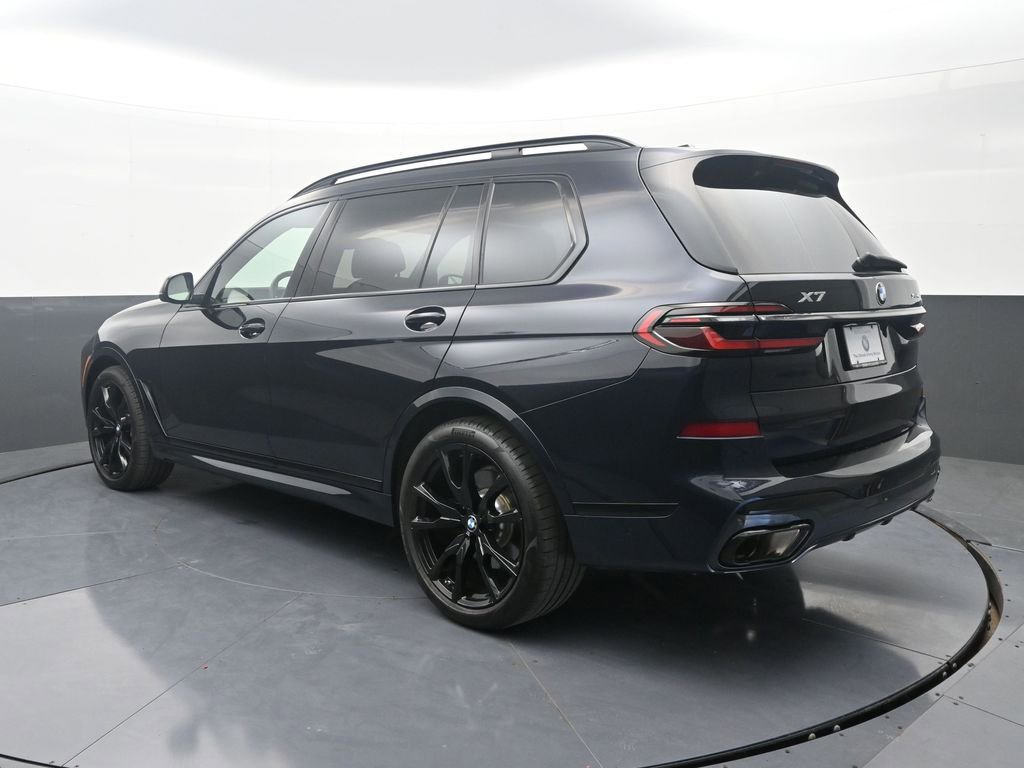 Used 2026 BMW X7 xDrive40i w/ Executive Package image 5