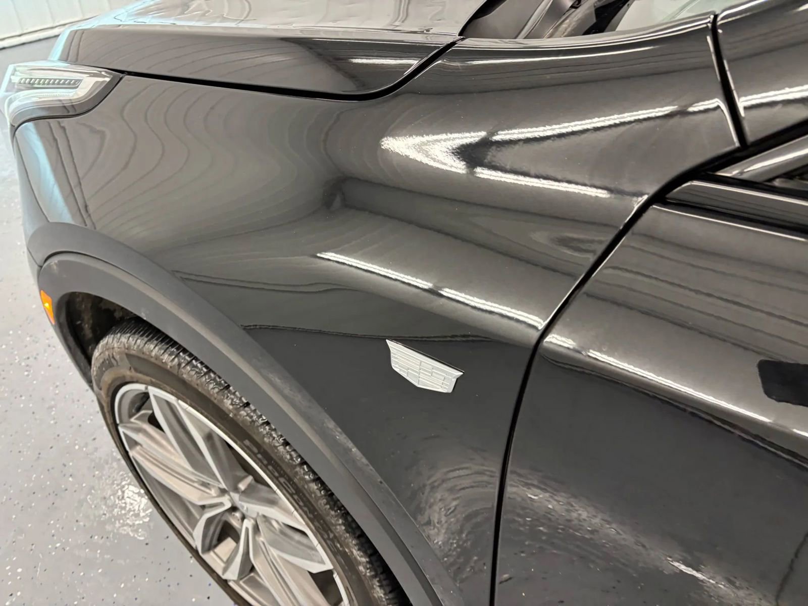 Used 2023 Cadillac XT4 Sport w/ Sun And Sound Package image 18