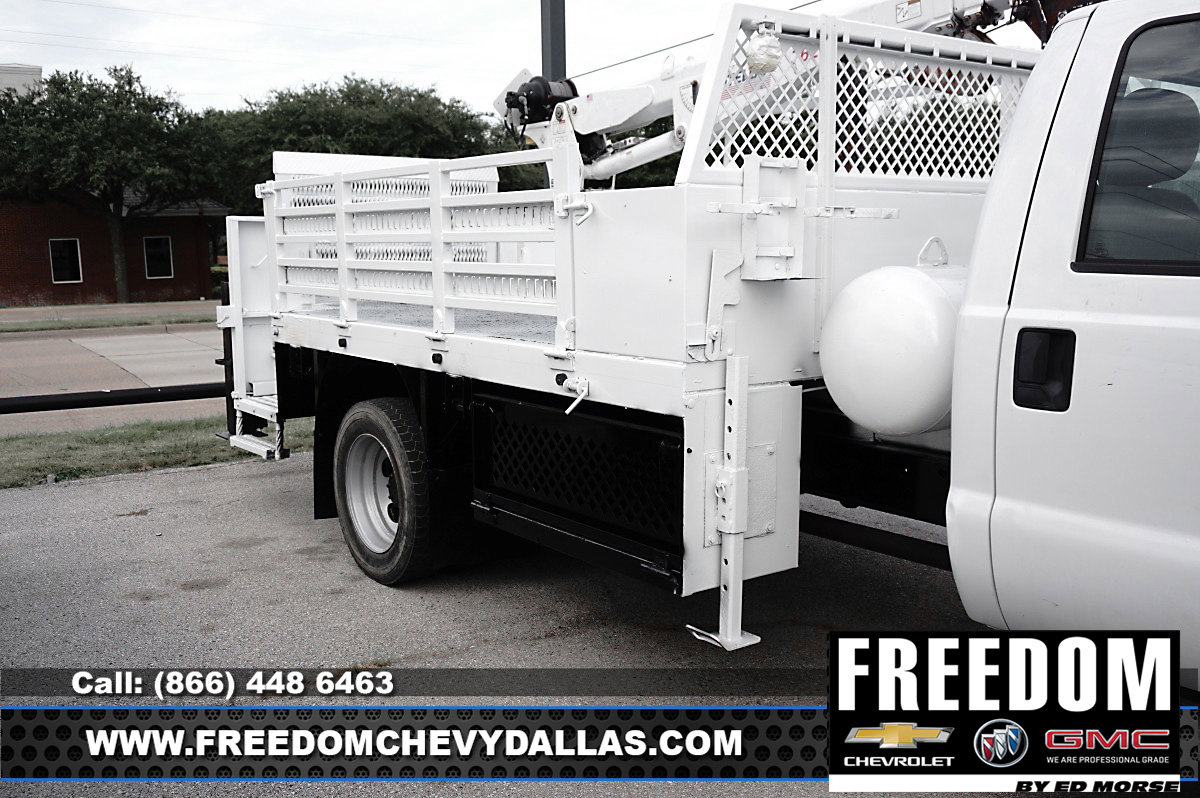 Used 2014 Ford F550 4x4 Regular Cab Super Duty image 6