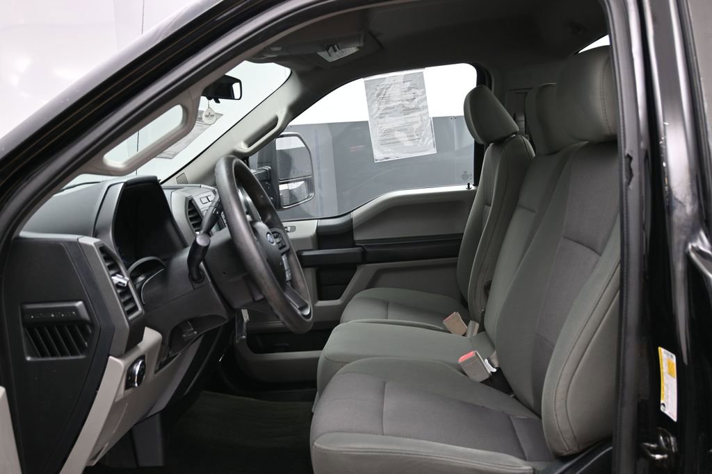 Used 2017 Ford F250 XL w/ STX Appearance Package AWD/4WD image 13