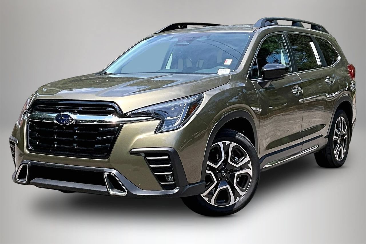 Used 2025 Subaru Ascent Touring w/ Popular Package #1