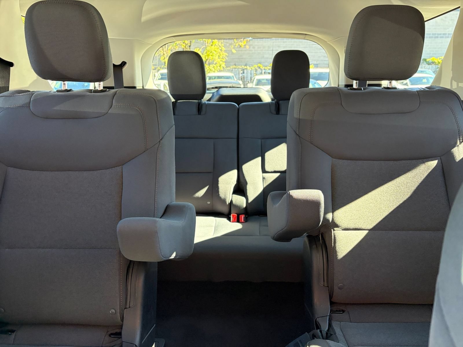 Used 2026 Ford Explorer Active AWD/4WD image 38