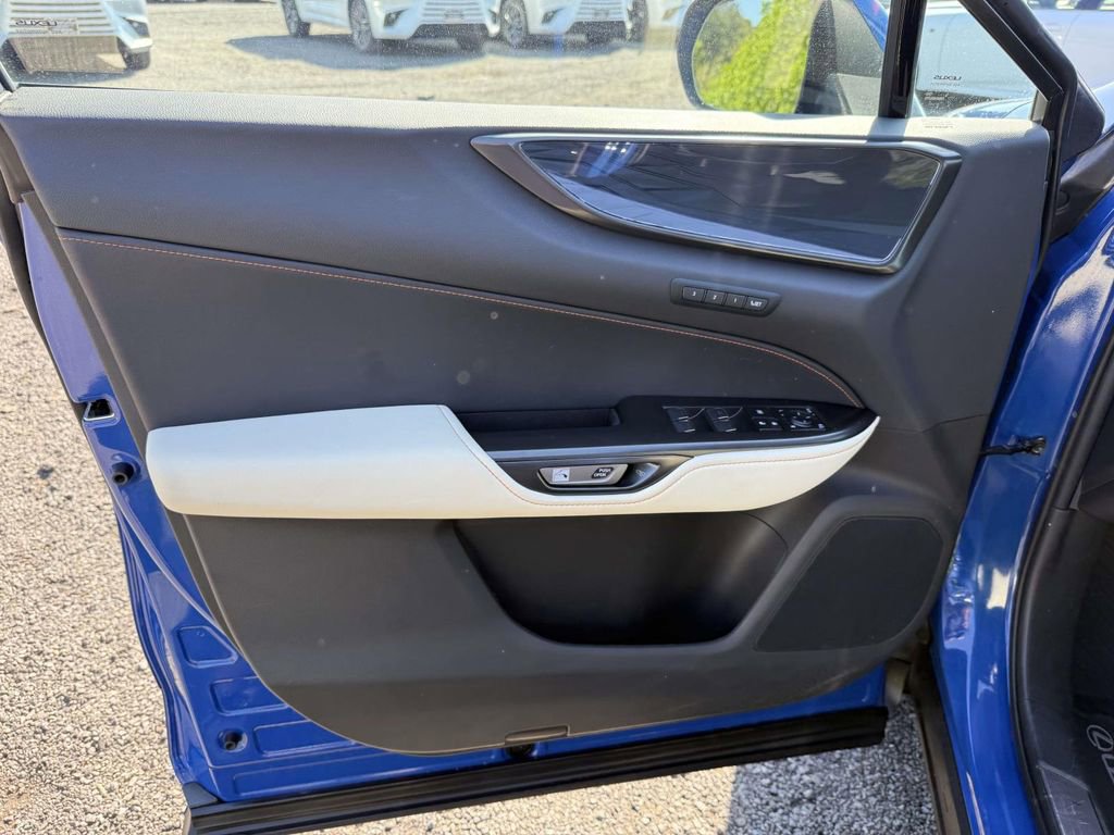 Used 2023 Lexus NX 350 AWD image 12