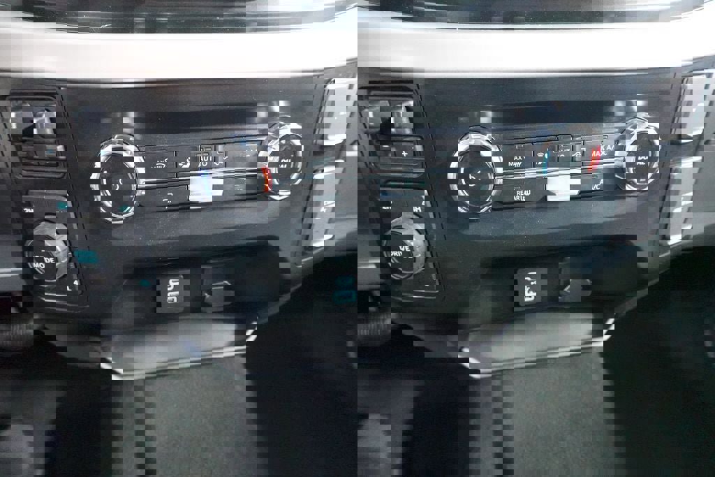 Used 2023 Ford F150 XLT w/ Equipment Group 301A Mid image 26