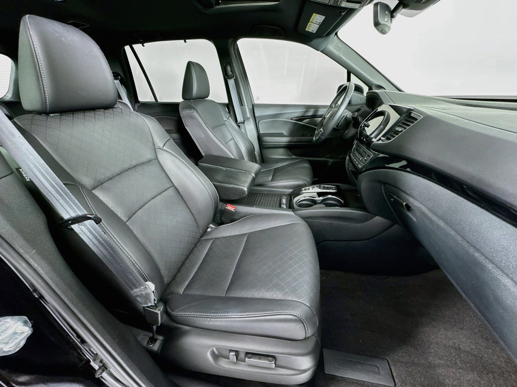 Certified 2023 Honda Passport Elite image 29