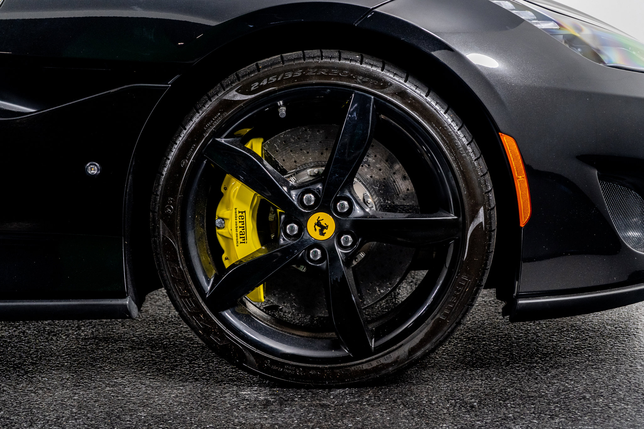 Used 2019 Ferrari Portofino image 9