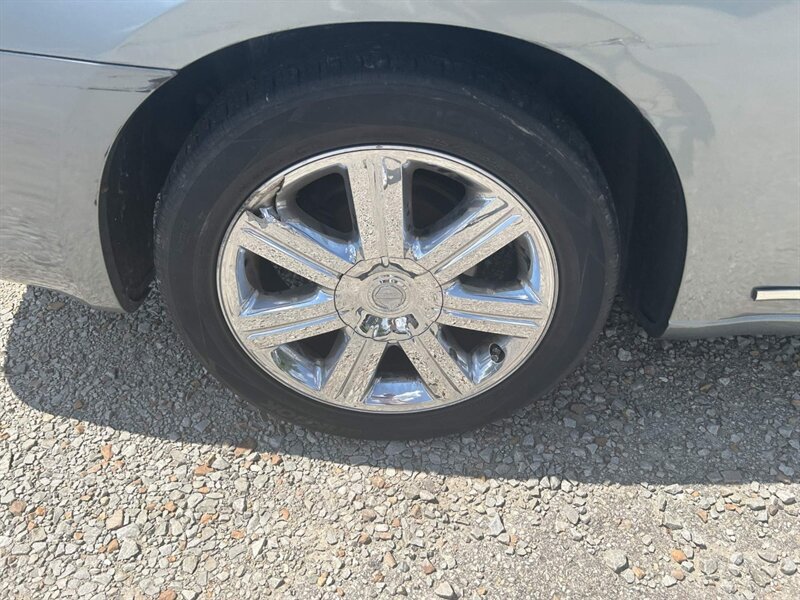 Used 2010 Chrysler Sebring Limited FWD image 22