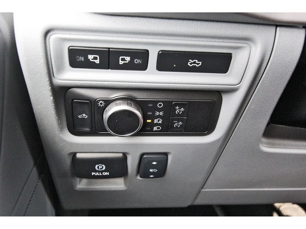 Used 2023 Ford F150 Lightning XLT AWD/4WD image 22