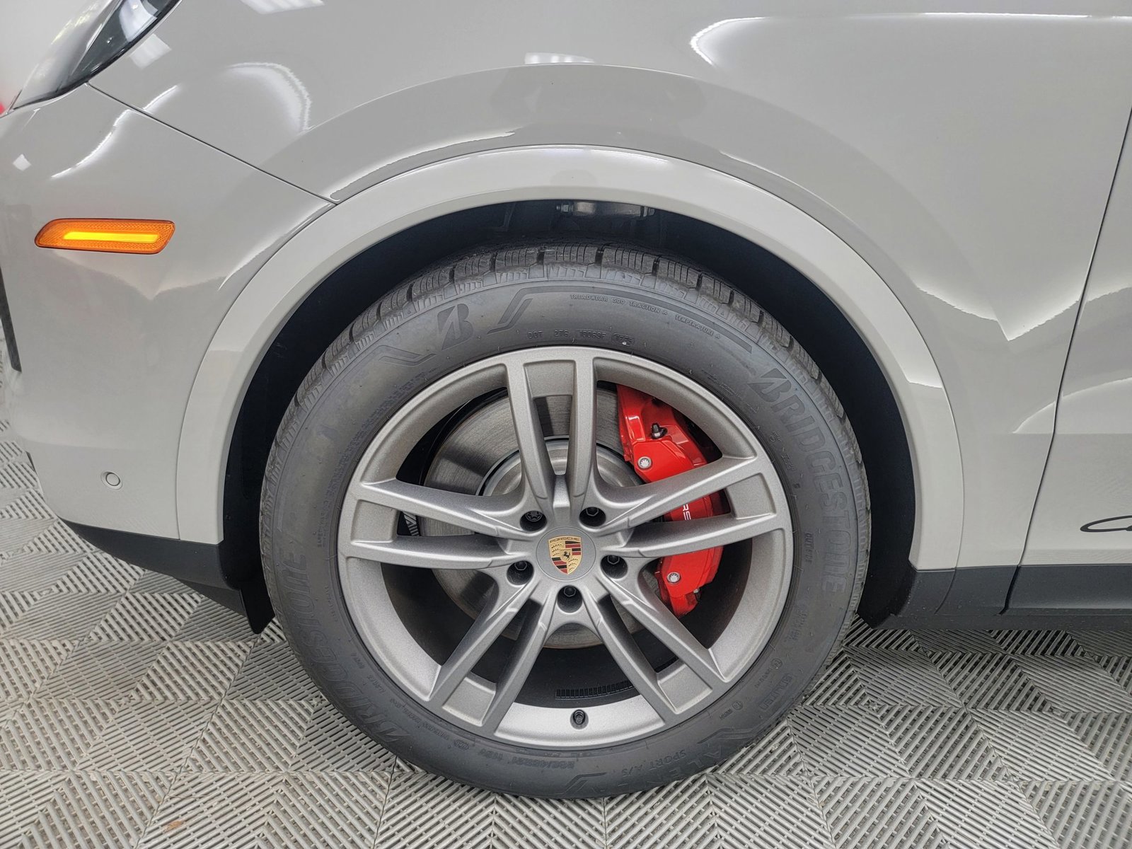 New 2025 Porsche Cayenne S image 12