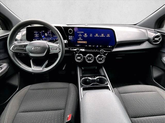 Used 2025 Chevrolet Blazer EV LT AWD/4WD image 16
