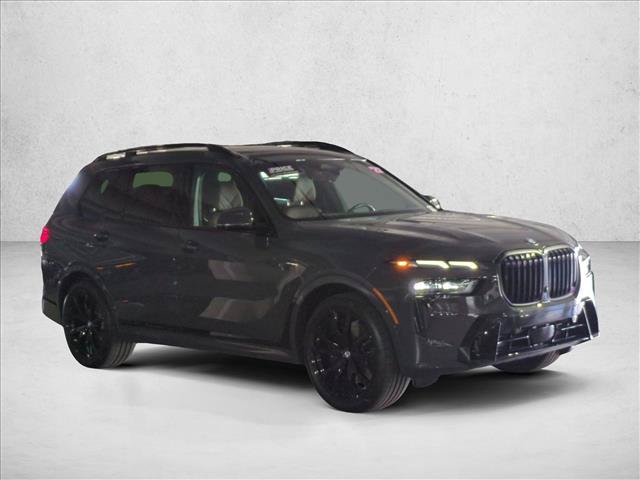 Used 2027 BMW X7 xDrive40i w/ M Sport Package AWD/4WD image 3