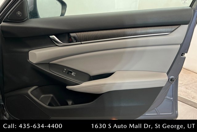 Used 2018 Honda Accord Touring image 22