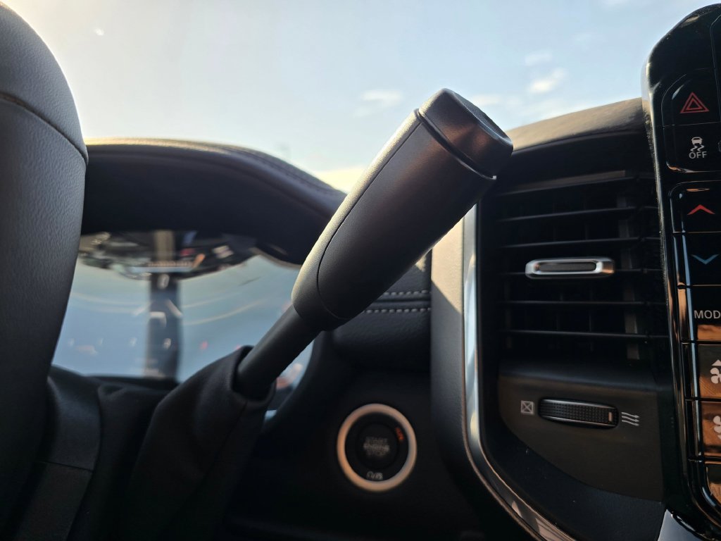 New 2026 RAM 3500 Laramie AWD/4WD image 21