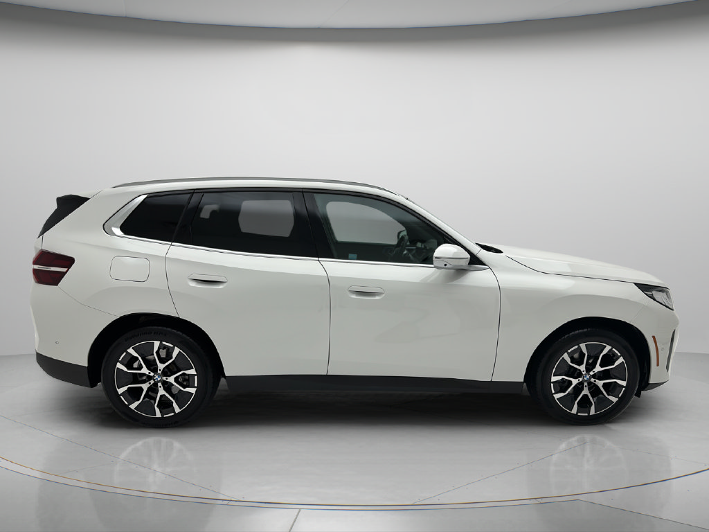 Used 2026 BMW X3 xDrive30i w/ Premium Package AWD/4WD image 6