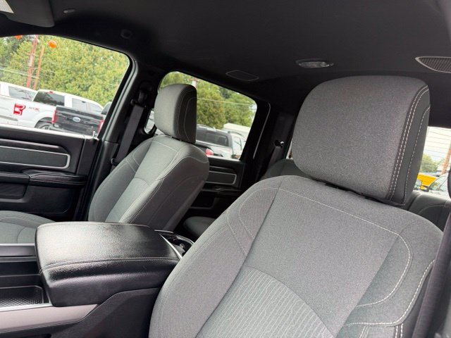 Used 2022 RAM 3500 Big Horn w/ Night Edition AWD/4WD image 3