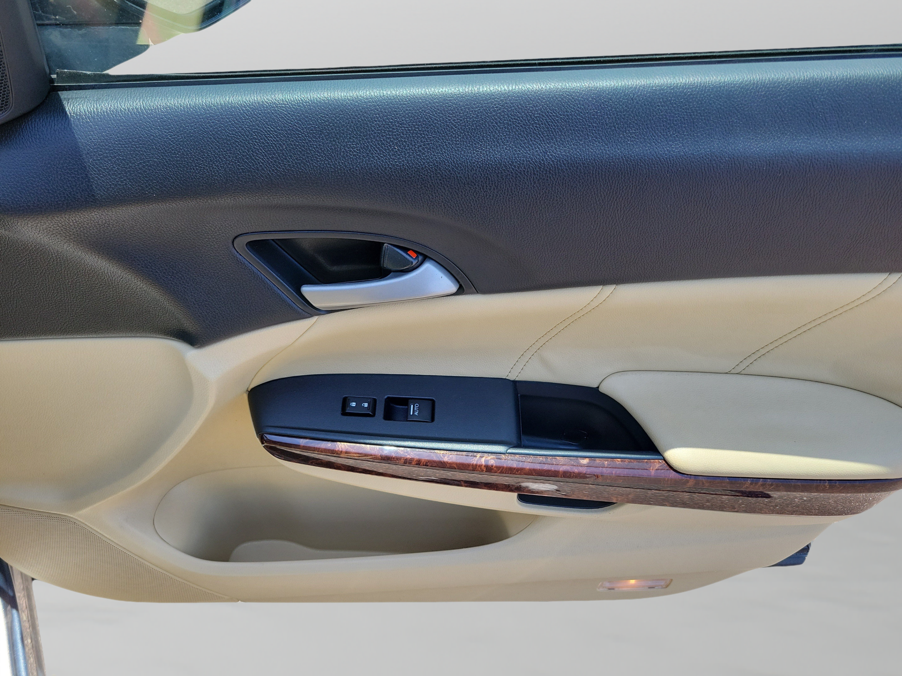 Used 2010 Honda Crosstour EX-L image 21