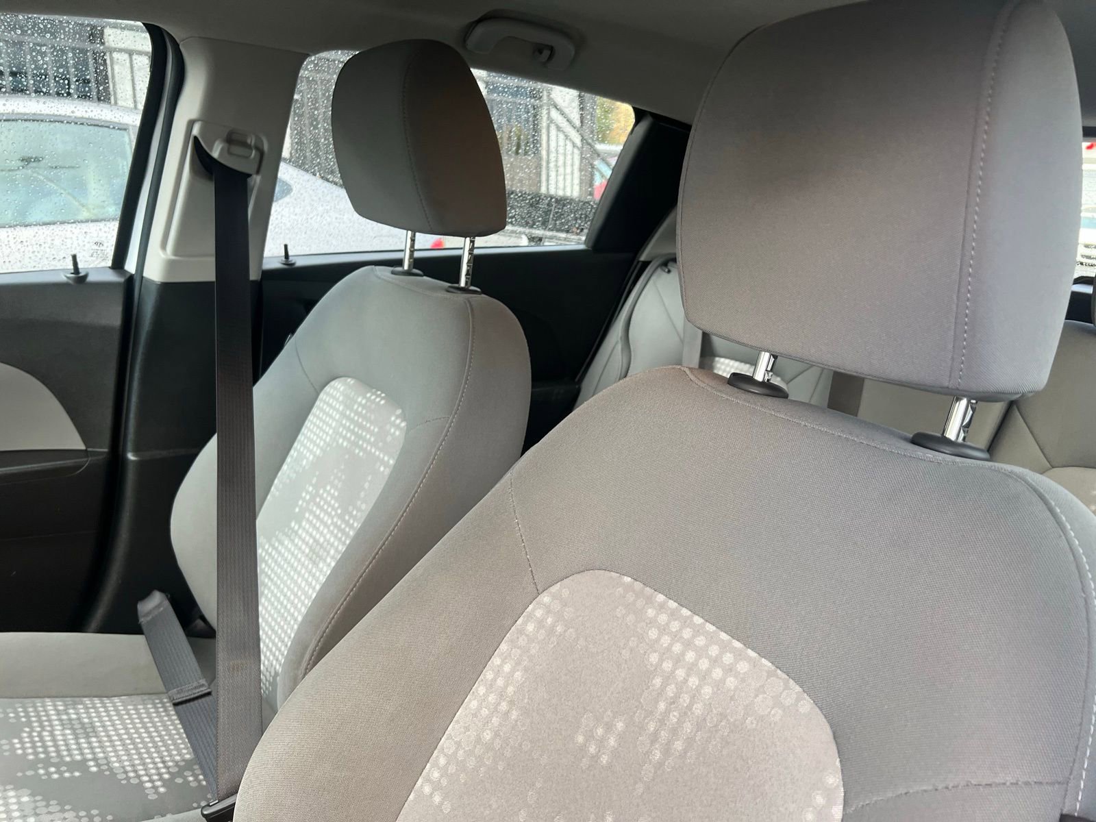 Used 2020 Chevrolet Sonic LT image 16