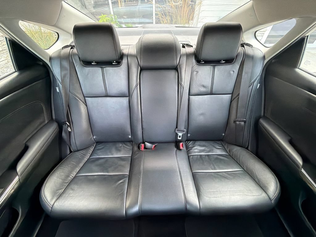 Used 2013 Toyota Avalon XLE FWD image 38