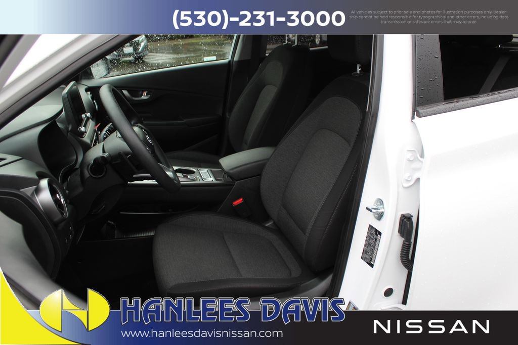 Used 2023 Hyundai Kona SE w/ Cargo Package FWD image 12