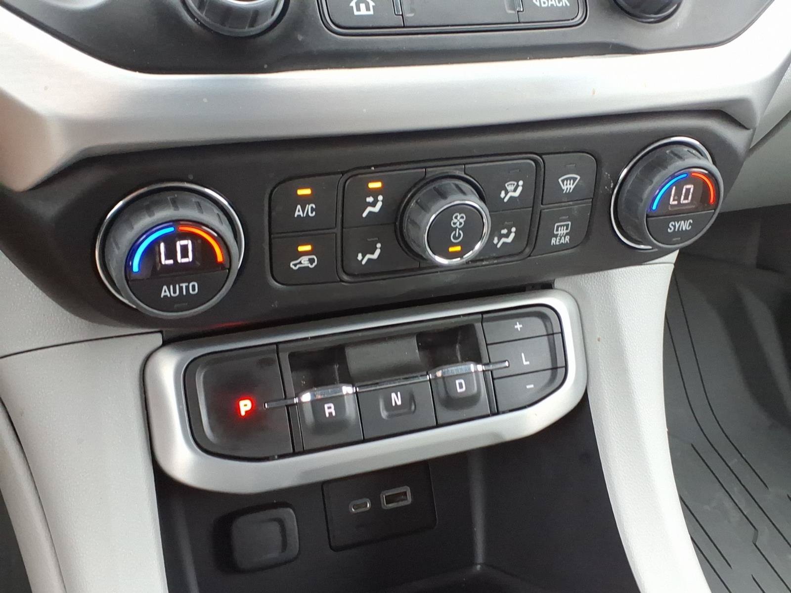 Used 2022 GMC Acadia SLE w/ Driver Convenience Package AWD/4WD image 20