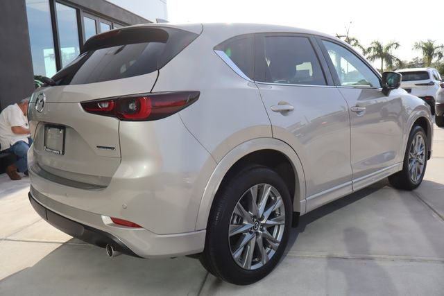 Used 2025 MAZDA CX-5 AWD 2.5 S w/ Premium Plus Pkg image 3