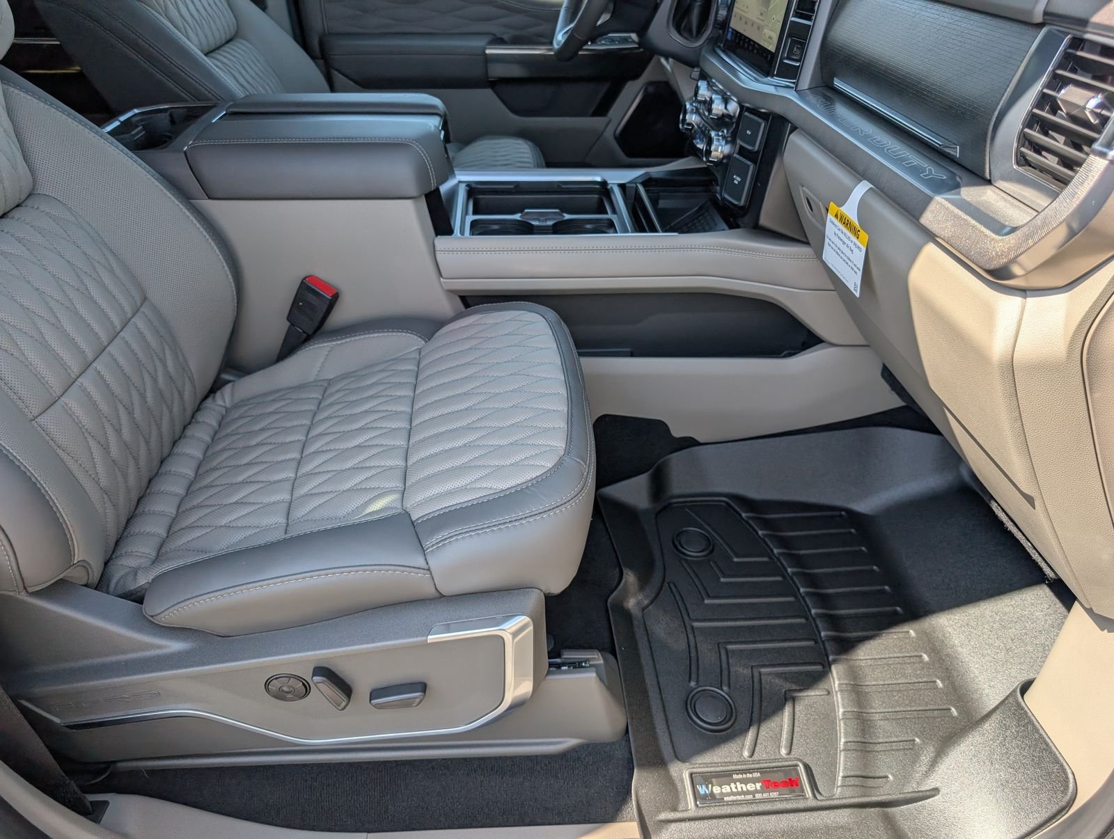 New 2026 Ford F250 Platinum w/ Platinum Plus Package AWD/4WD image 32