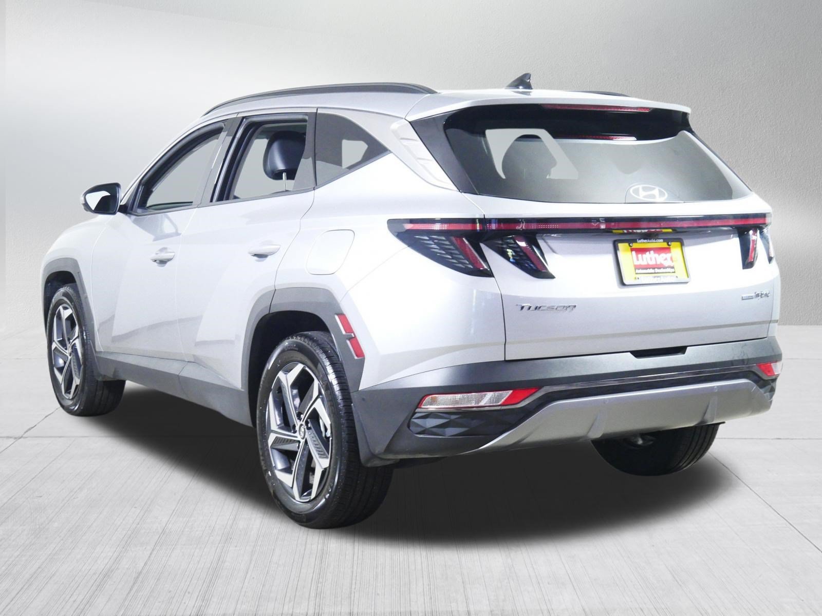 Used 2024 Hyundai Tucson Limited AWD/4WD image 5