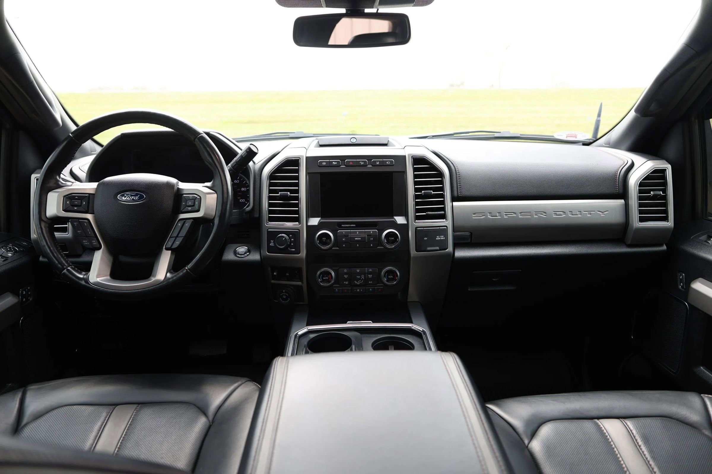 Used 2021 Ford F350 Platinum w/ FX4 Off-Road Package image 33