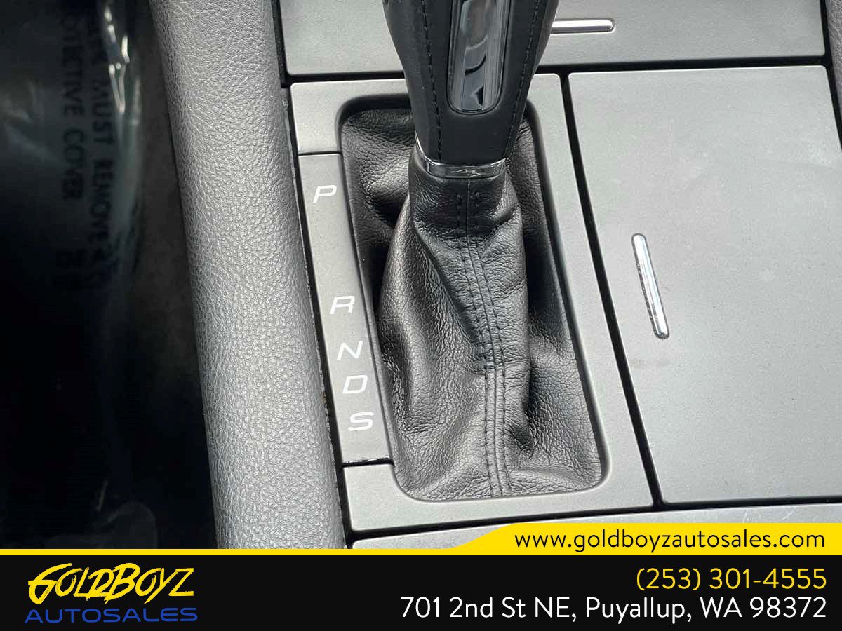 Used 2014 Ford Taurus SEL w/ Equipment Group 201A FWD image 25