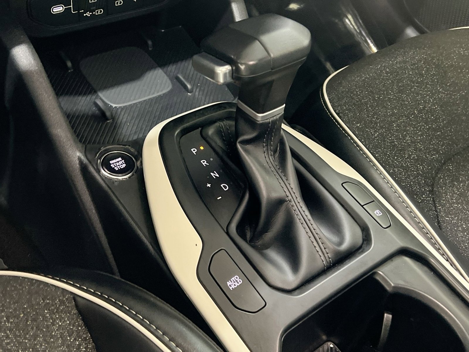 Used 2025 Kia K4 GT-Line w/ GT-Line Sunroof Package image 19