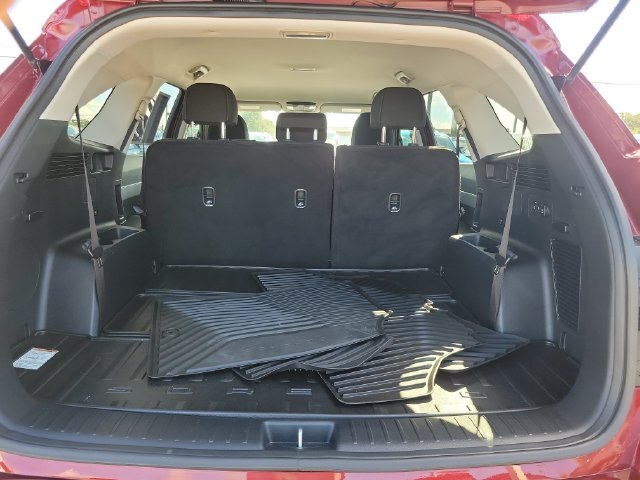 Used 2025 Kia Sorento LX FWD image 9