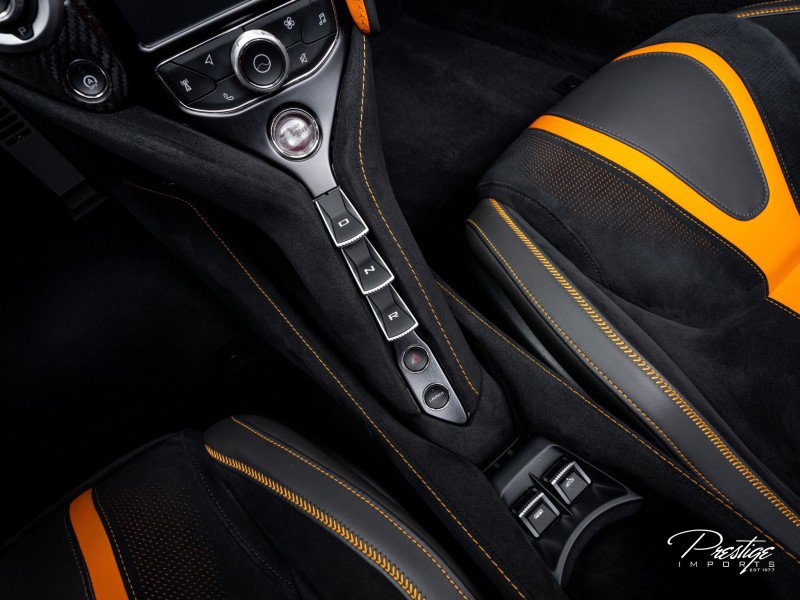 Used 2023 McLaren 720S Luxury image 46