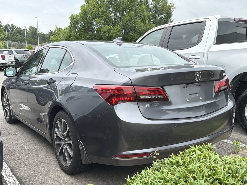 Used 2017 Acura TLX V6 FWD image 4