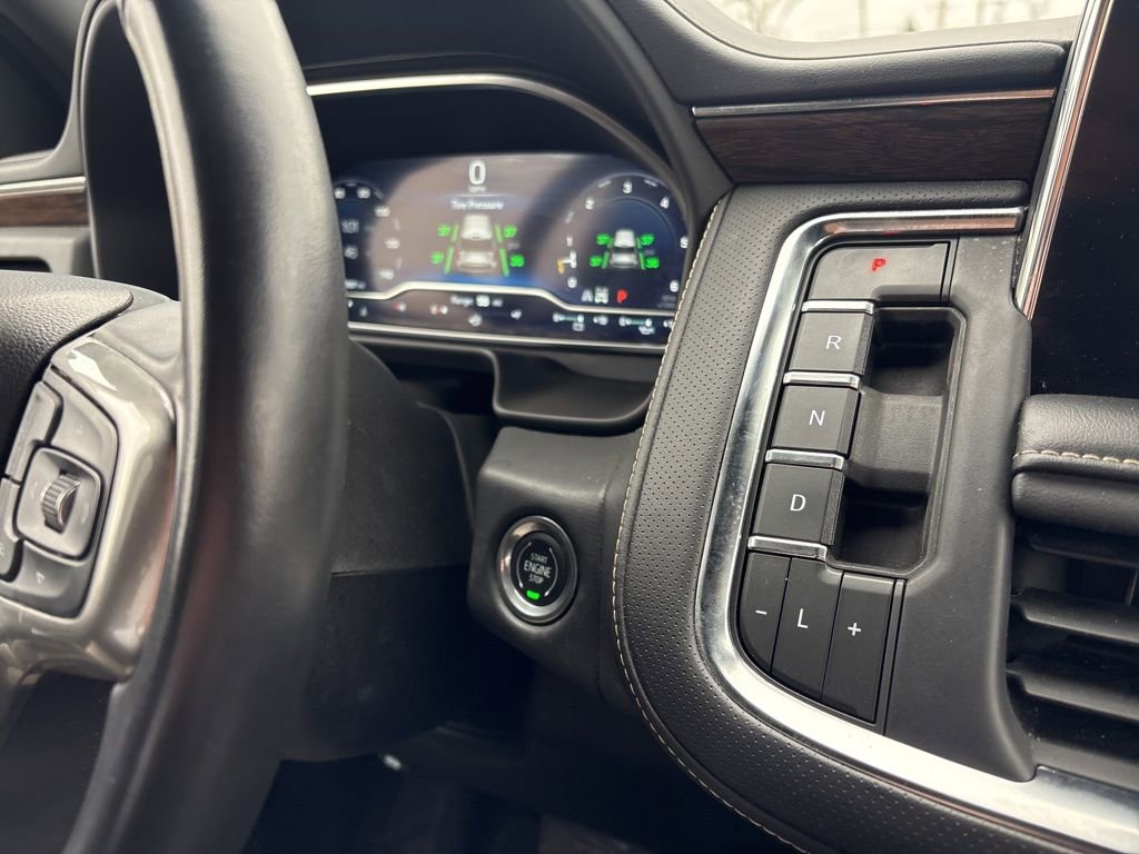 Used 2023 Chevrolet Suburban Premier image 51