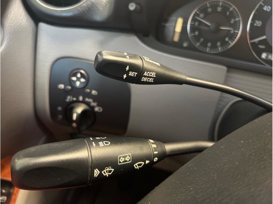 Used 2008 Mercedes-Benz CLK 350 Cabriolet image 16