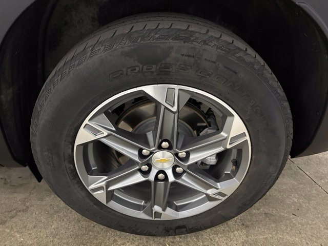 Used 2025 Chevrolet Blazer LT FWD image 8