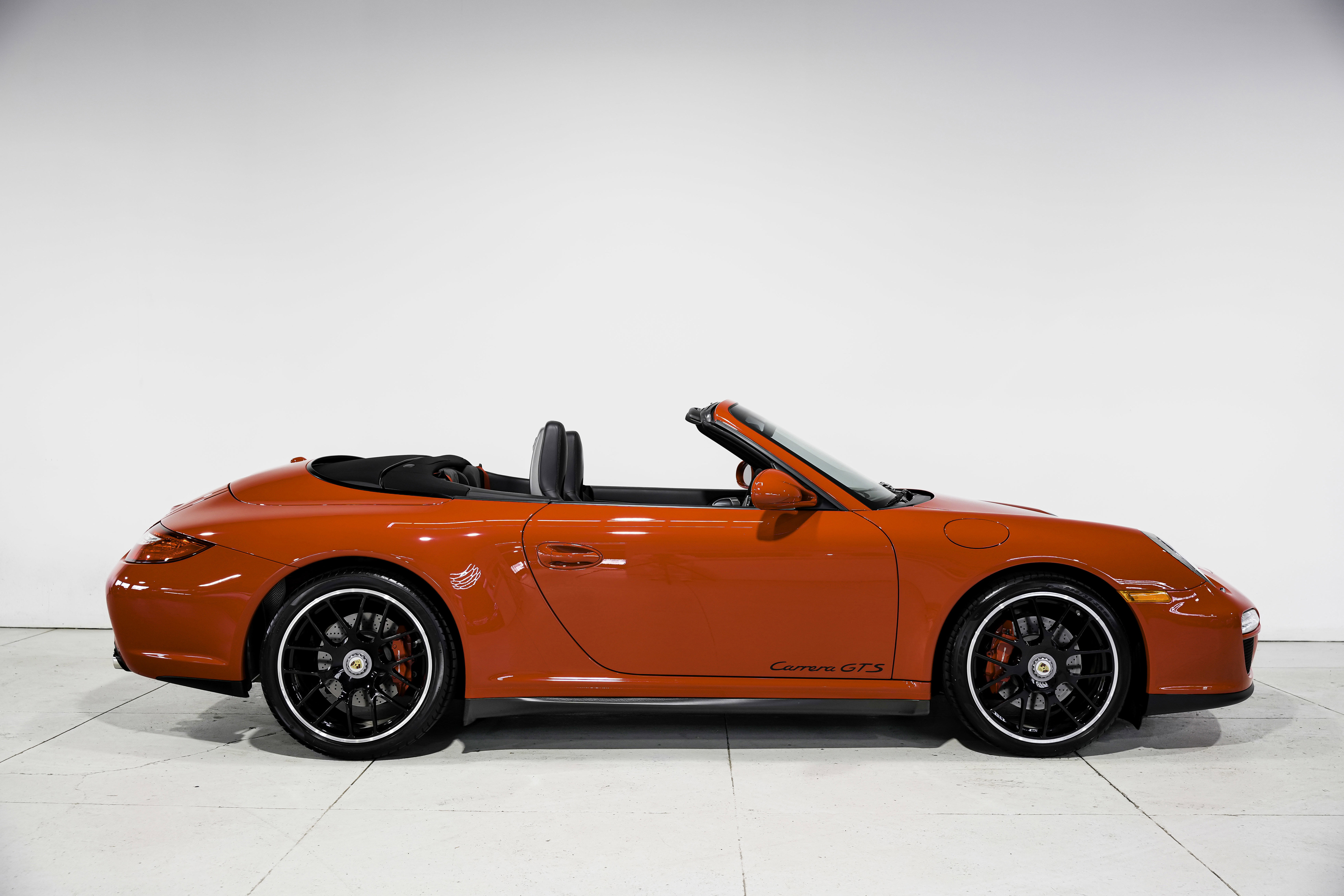 Used 2012 Porsche 911 Carrera GTS image 2