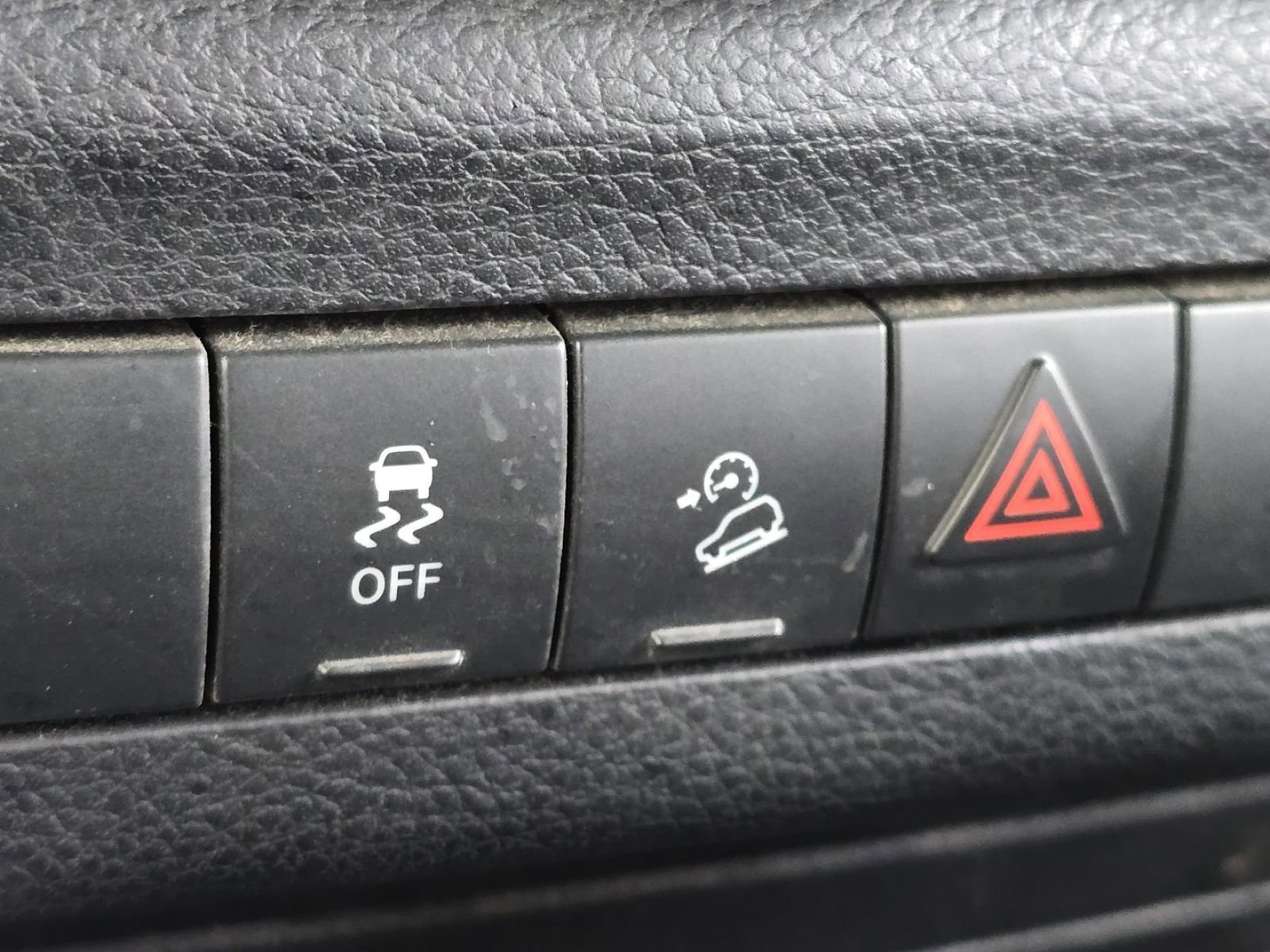 Used 2013 Jeep Wrangler Unlimited Sport w/ Connectivity Group image 20