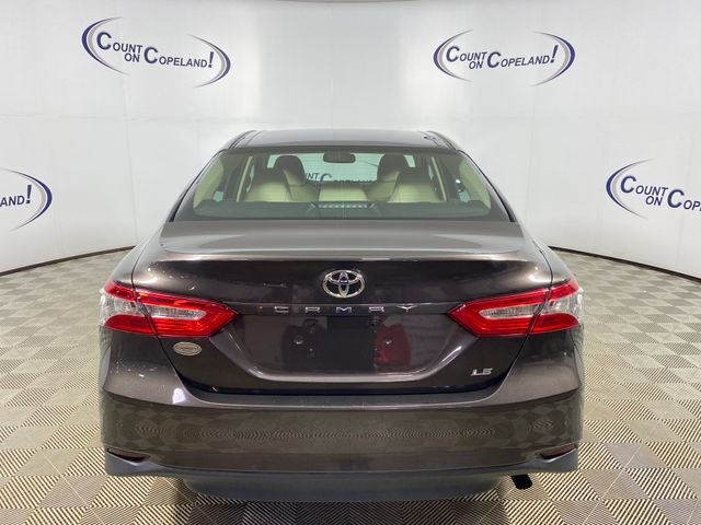 Used 2018 Toyota Camry LE w/ Convenience Package FWD image 5