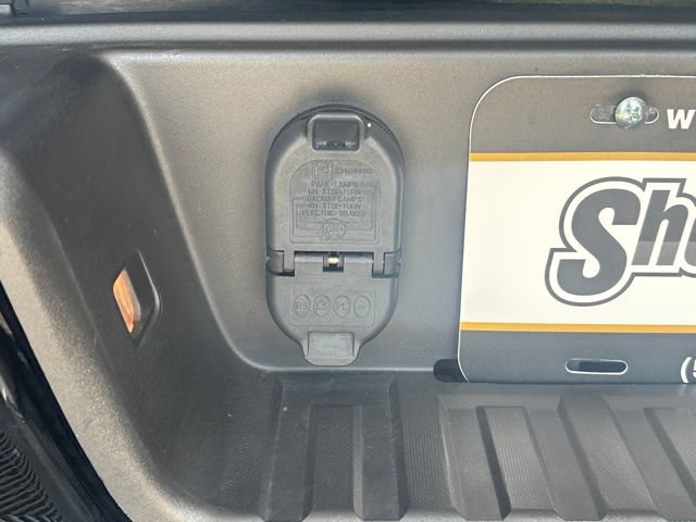 Used 2018 Chevrolet Colorado LT AWD/4WD image 32