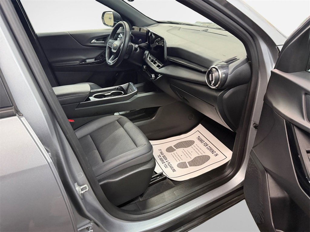 Certified 2025 Chevrolet Equinox LT w/ Convenience Package II image 26