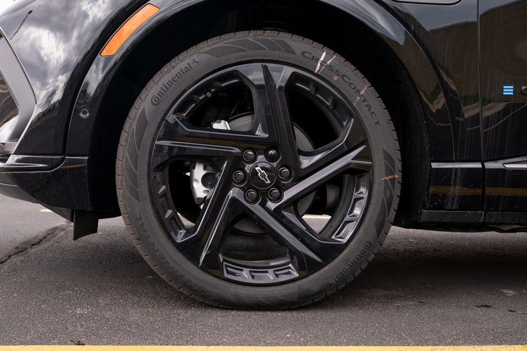 New 2025 Chevrolet Equinox EV RS w/ Active Safety Package 3 image 8